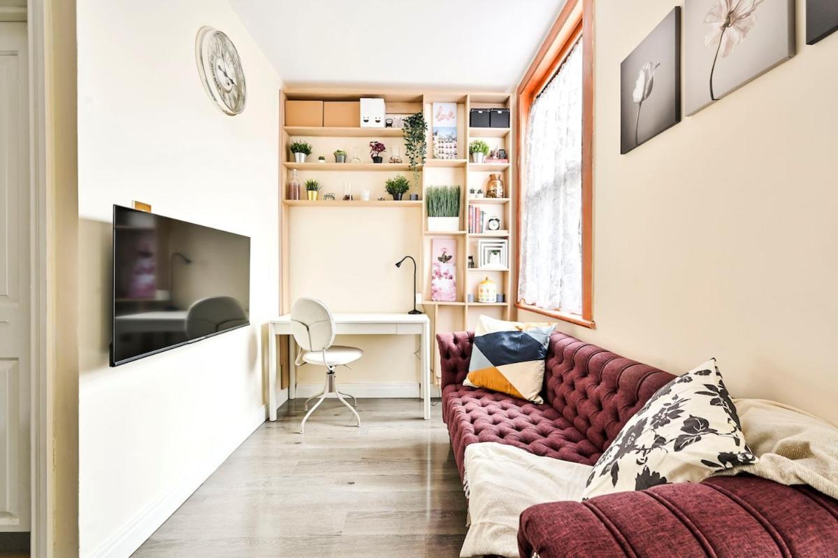 Cozy 3 Bed Home In London, Free Parking, Sleeps 8! Londres Exterior foto