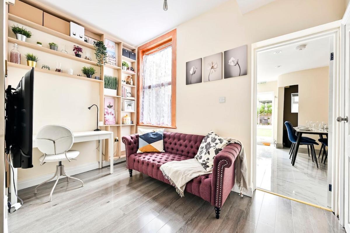 Cozy 3 Bed Home In London, Free Parking, Sleeps 8! Londres Exterior foto